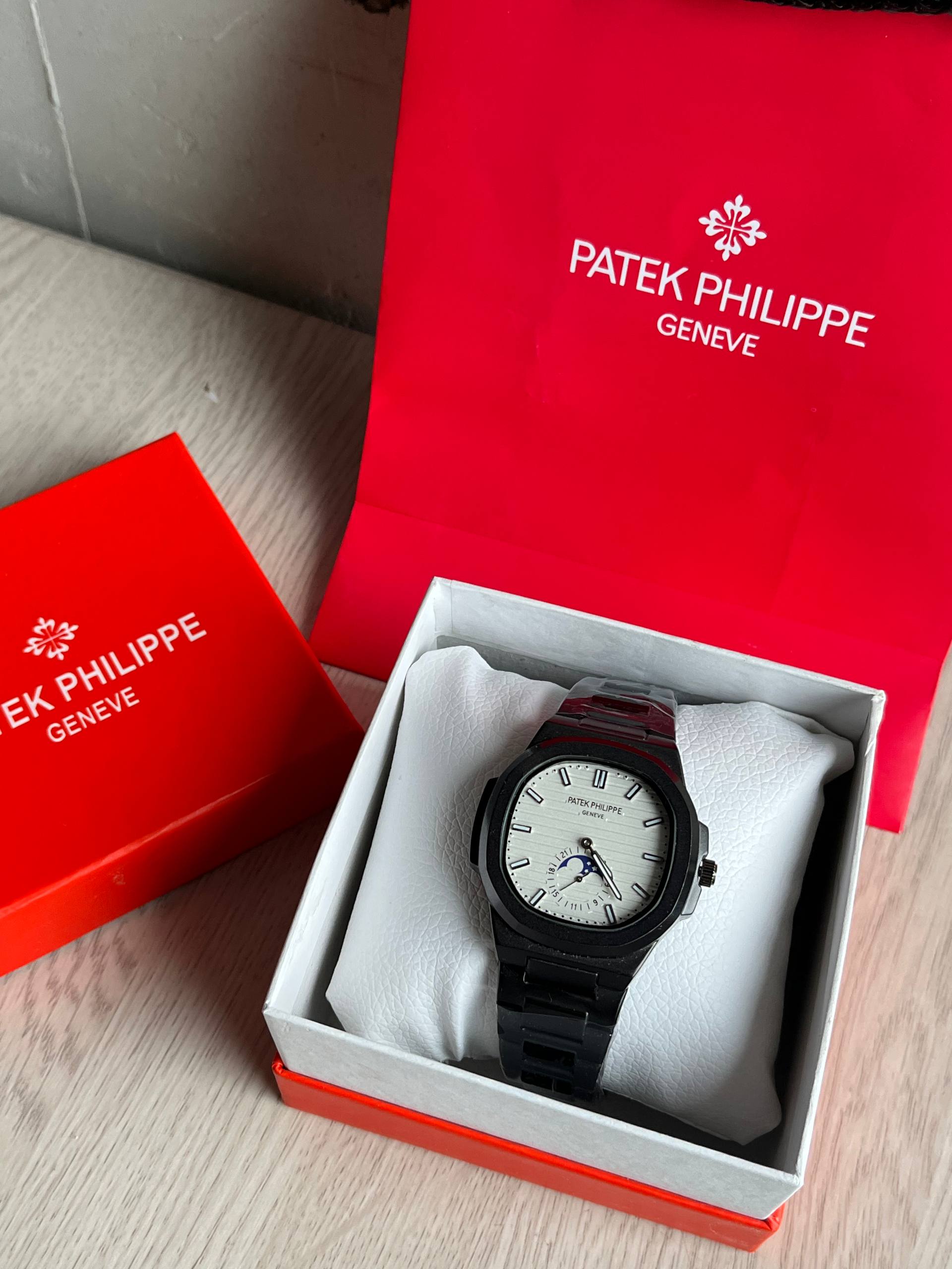 Patek Philippe Nautilus  - Dial Luxury Edition