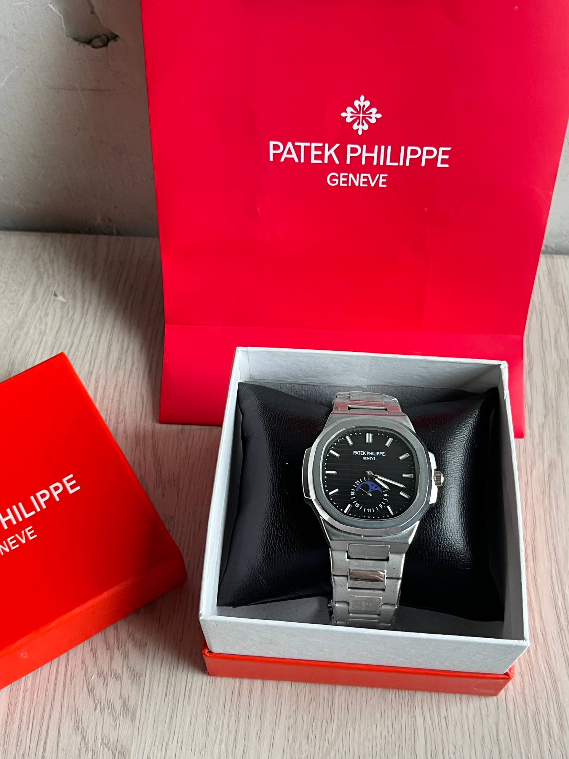 Patek Philippe Nautilus  - Dial Luxury Edition