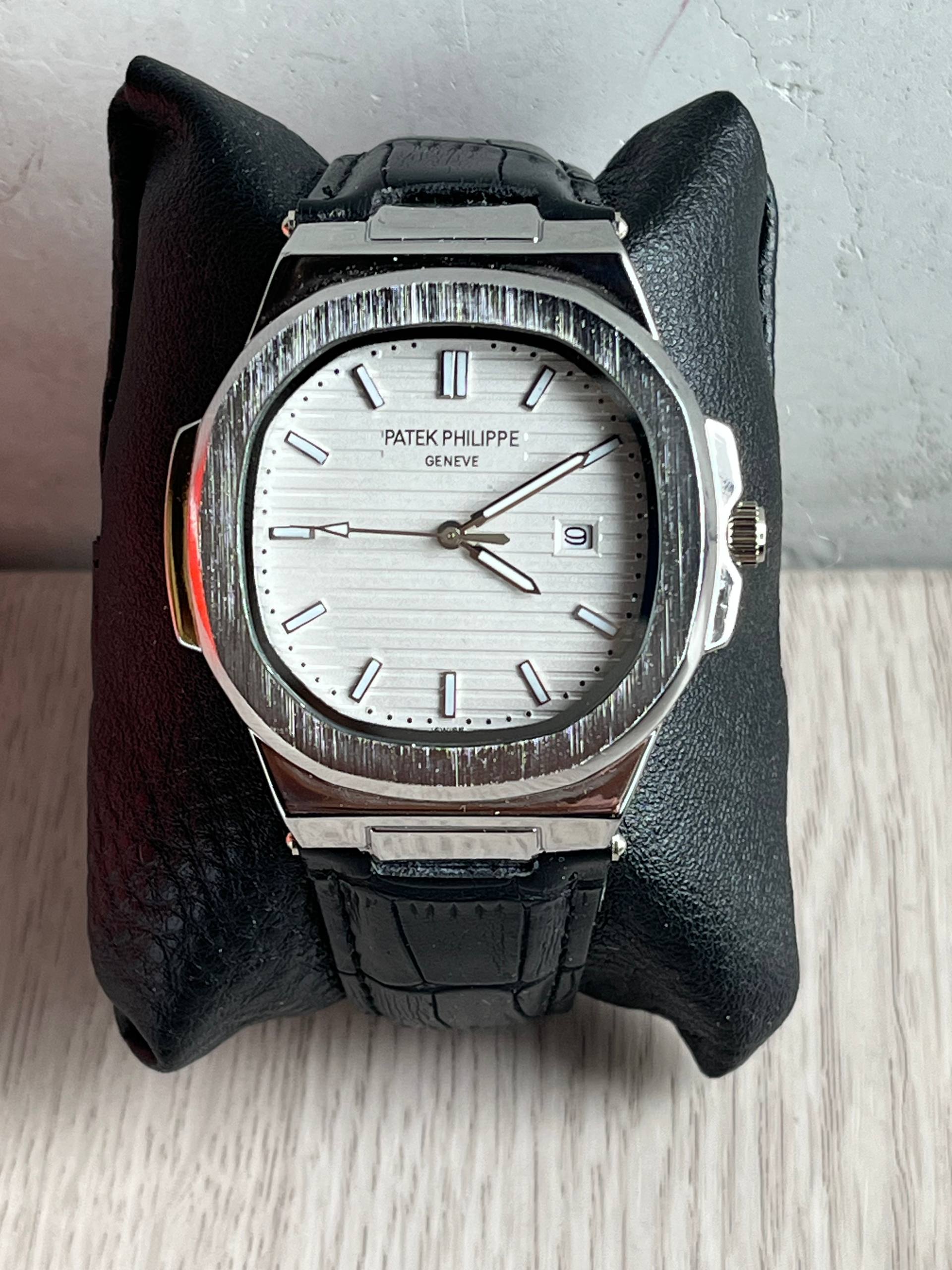 Patek Philippe Nautilus 5711 Luxury Edition - Genuine Leather Strap